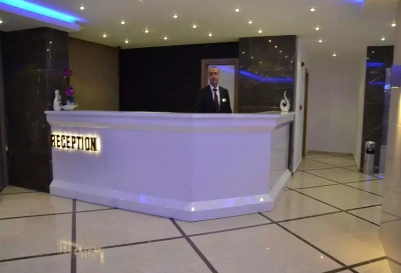 ベーシックトリプルルーム, Emin Otel