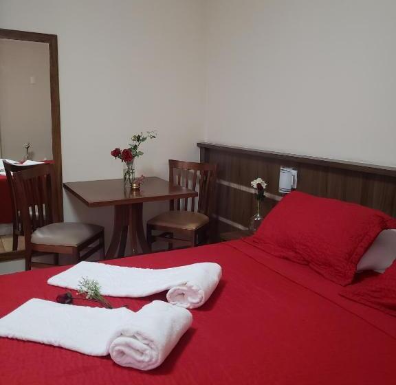 带按摩浴盆的套房, Grand Enio Hotel E Cantina