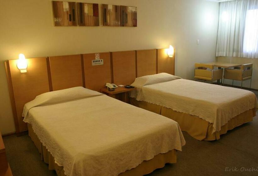 スタンダードルーム, Barbur Plaza