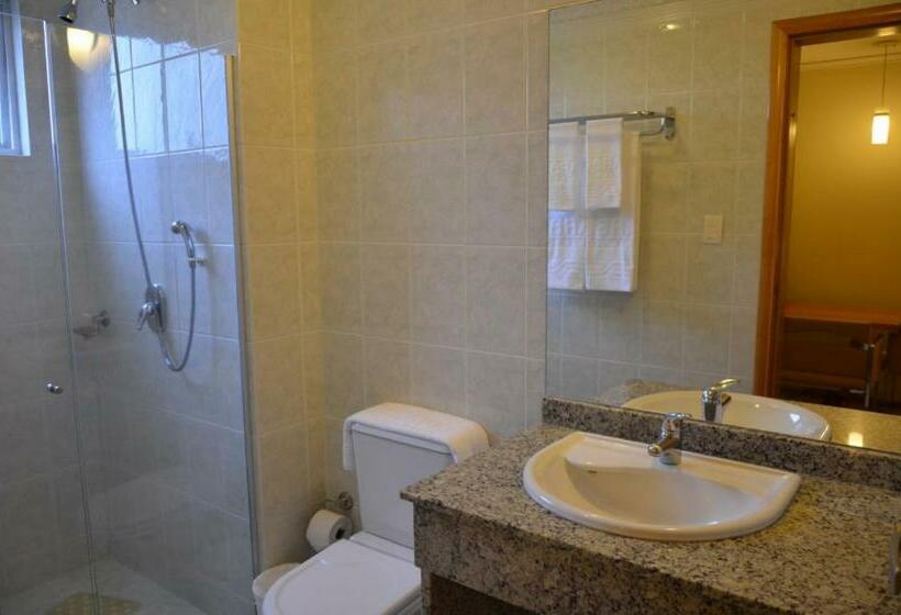 スタンダードルーム, Barbur Plaza