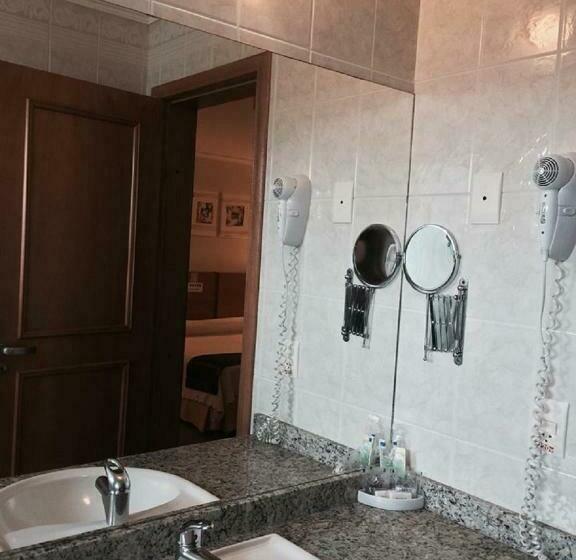 スタンダードトリプルルーム, Barbur Plaza