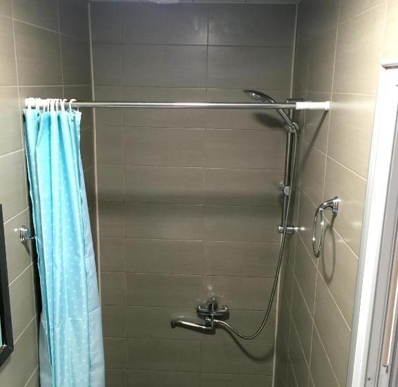 اتاق لوکس, Batumi Summer