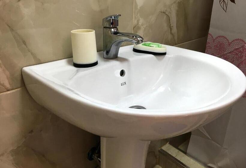 اتاق استاندارد, Batumi Summer