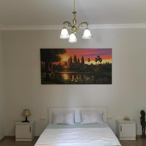 اتاق استاندارد, Batumi Summer