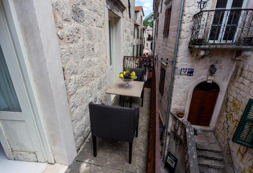 سوئیت با بالکن, Boutique Hotel Hippocampus