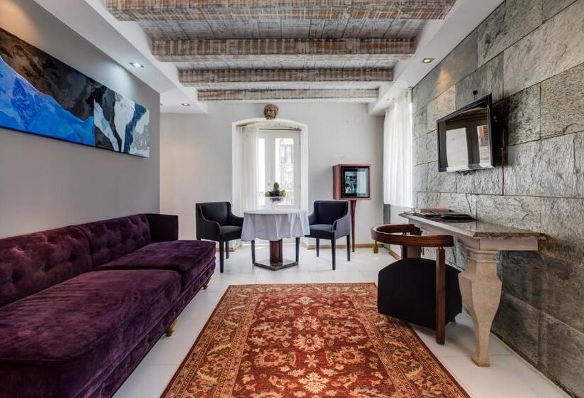 سوئیت با بالکن, Boutique Hotel Hippocampus