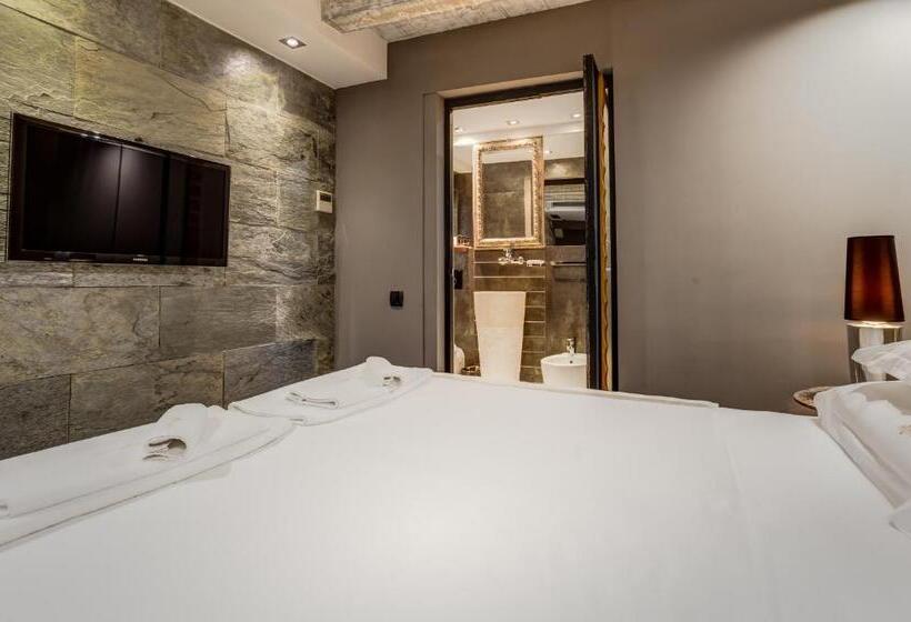 سوییت لوکس, Boutique Hotel Hippocampus