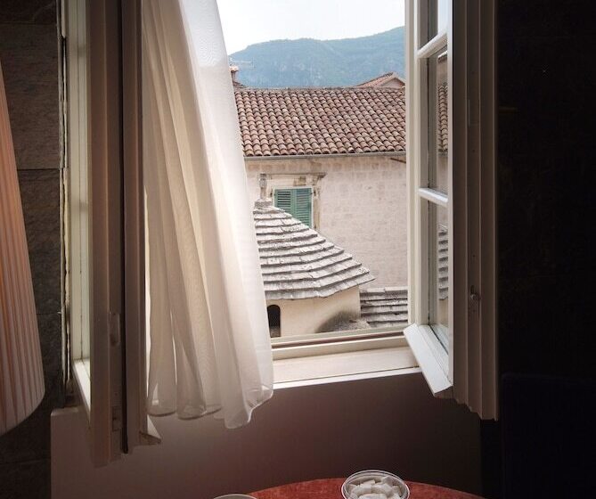 سوییت لوکس, Boutique Hotel Hippocampus