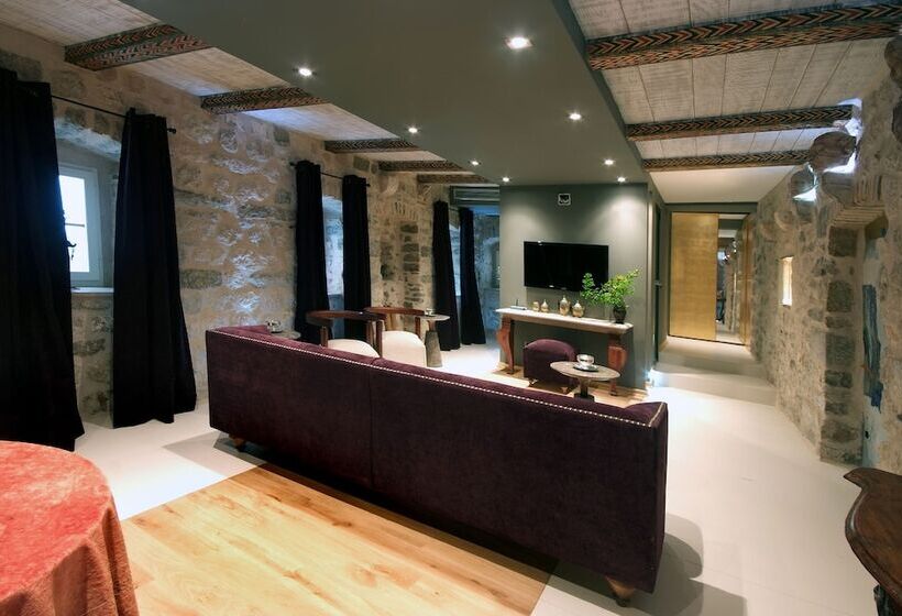 سوییت لوکس, Boutique Hotel Hippocampus