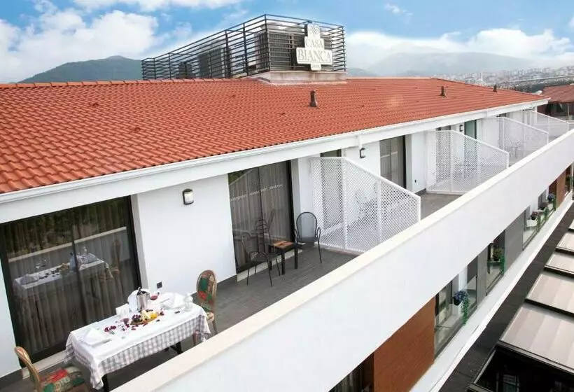 Superior-huone, Casa Bianca