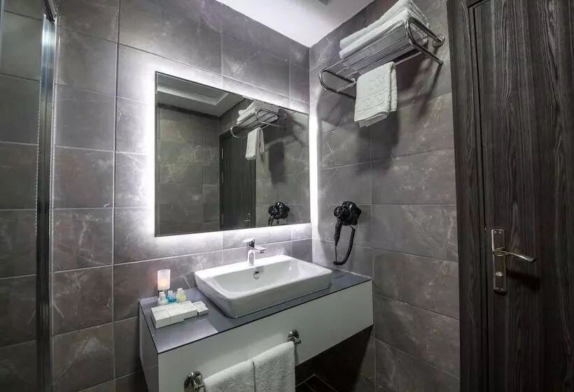 Habitació Triple Estàndard, Cavit Duvan Prestige