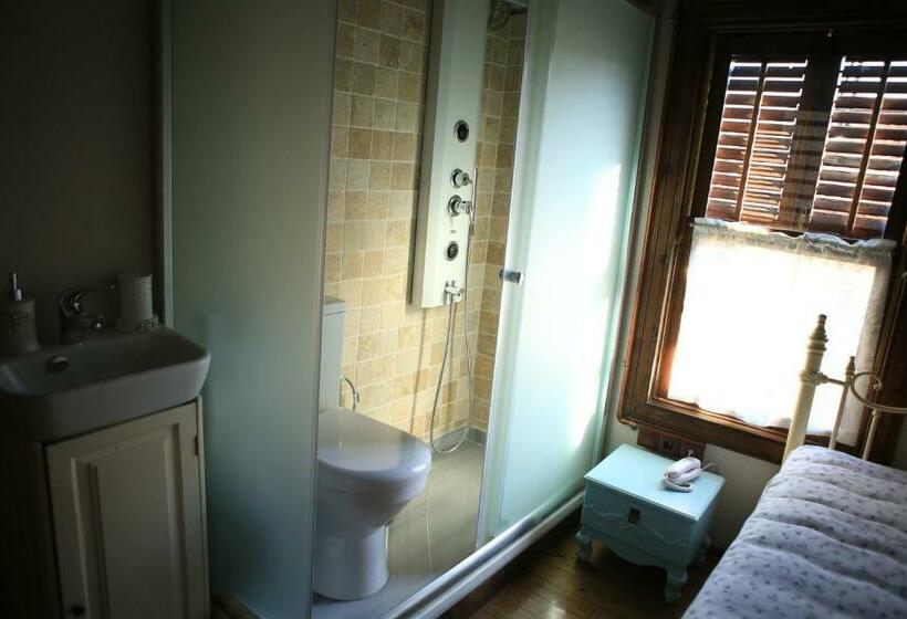 اتاق استاندارد یک نفره, Cicekli Konak