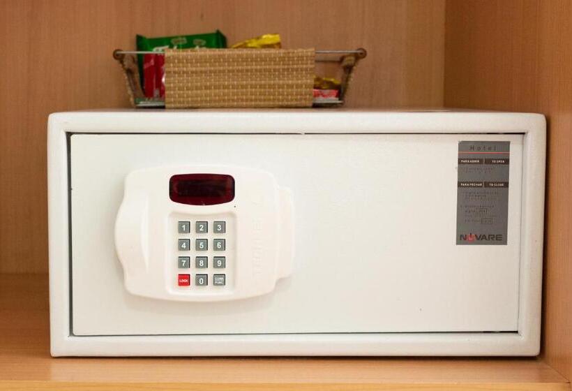 Номер Стандарт Адаптированный для Инвалидов, Cravo E Canela