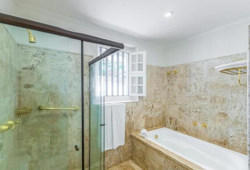 סוויטת מאסור, Fazenda Dona Carolina