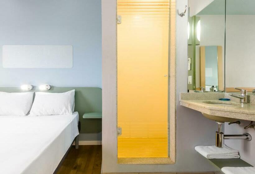 スタンダードルーム, Ibis Budget Araraquara