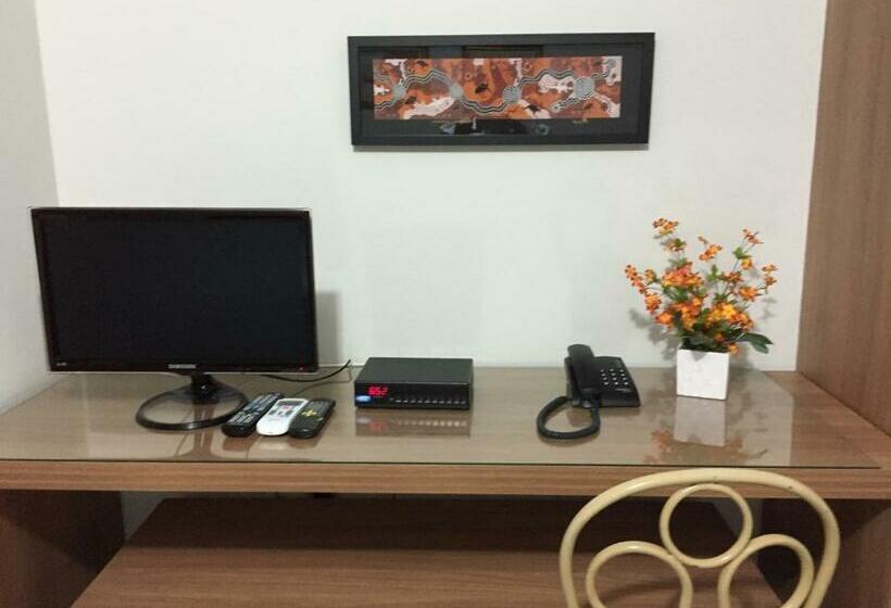 غرفة قياسية داخلية, Jardim