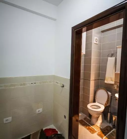 سوئیت با تخت بزرگ, Oasis