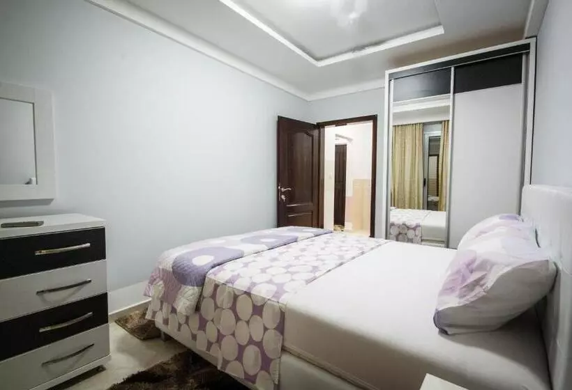 سوئیت با تخت بزرگ, Oasis