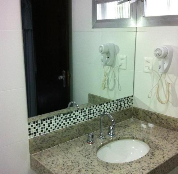 اتاق لوکس با وان آب گرم, Primor