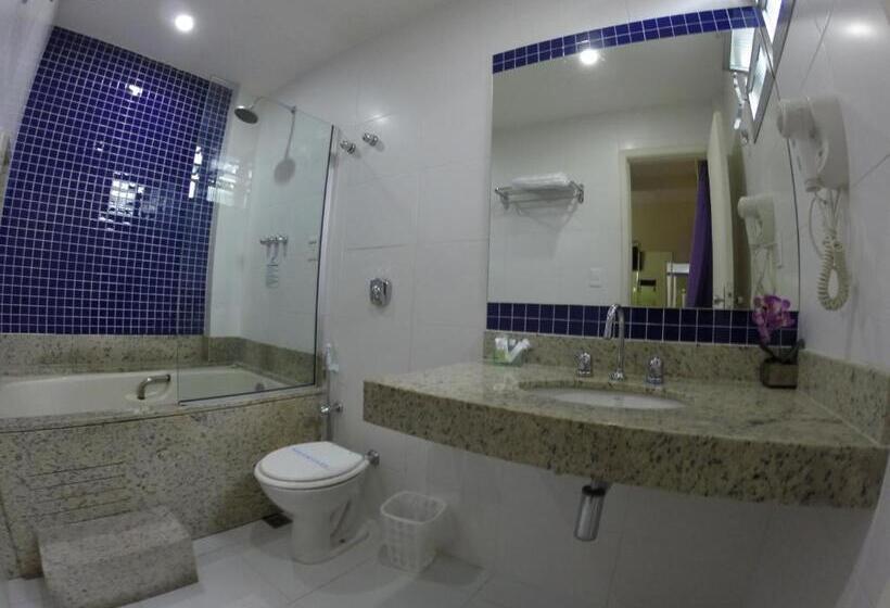 اتاق لوکس با وان آب گرم, Primor