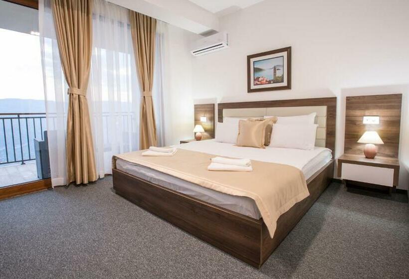 اتاق استاندارد با تراس, Sokoline