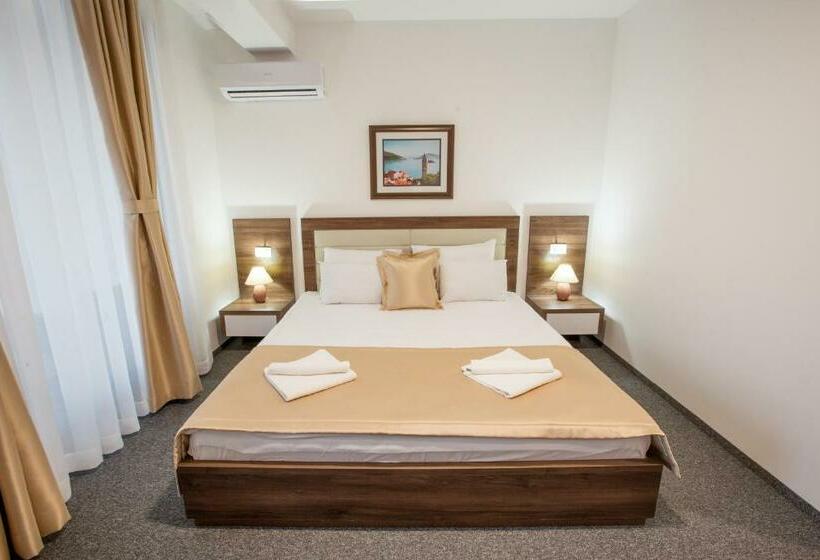 اتاق استاندارد با تراس, Sokoline