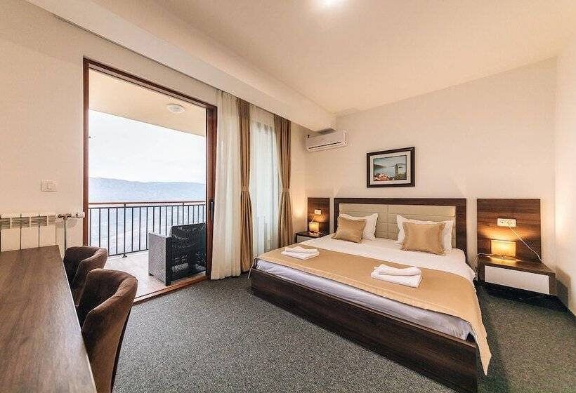 اتاق عادی با تخت دوبل, Sokoline