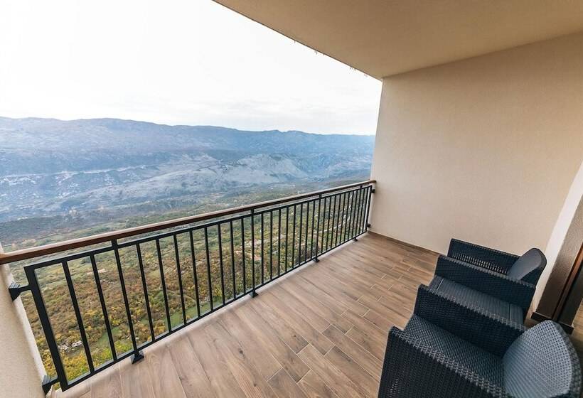 اتاق عادی با تخت دوبل, Sokoline