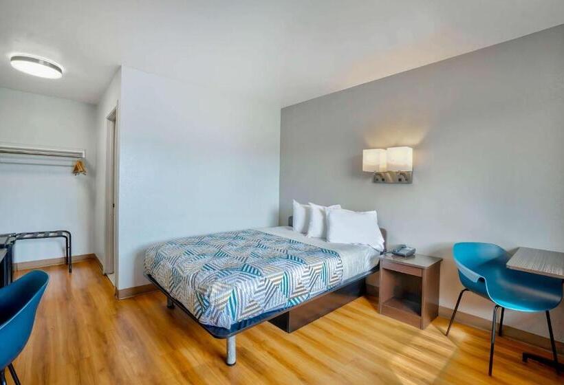 غرفة قياسية لذوى الاحتياجات الخاصة, Motel 6 lumberton, Nc