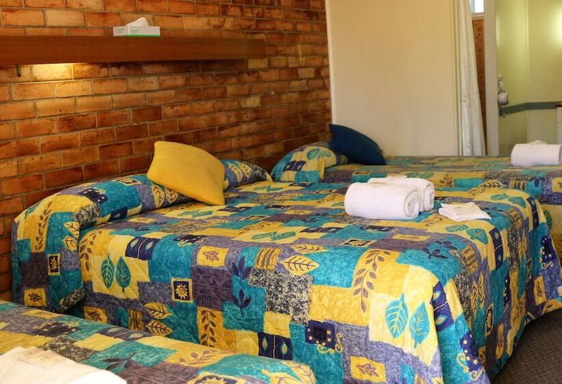 Семейный Номер, Avocado Motor Inn