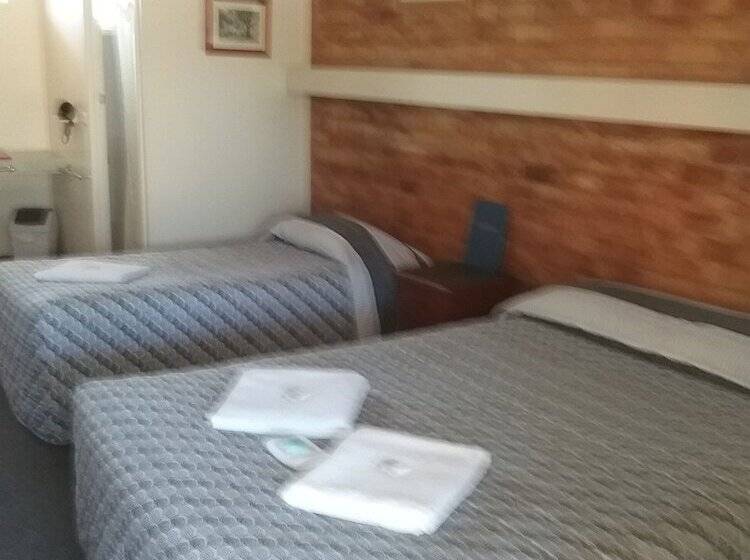 Семейный Номер, Avocado Motor Inn