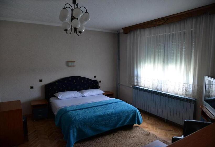 استودیو استاندارد با بالکن, Motel Krstac