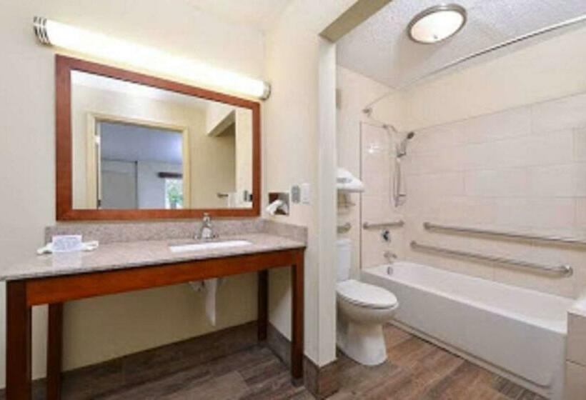 חדר סטנדרט שתי מיטות זוגיות, Surestay Hotel By Best Western Bowling Green North