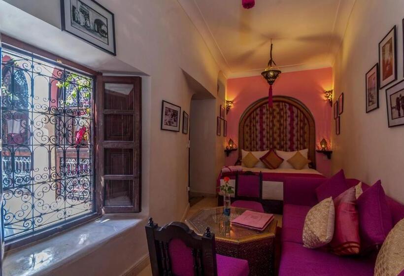 اتاق استاندارد چهار تخته, Riad Anabel