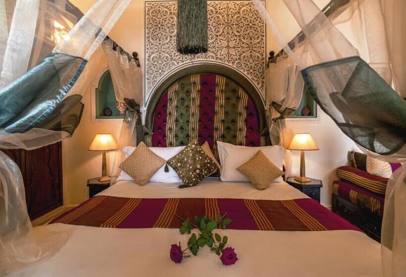 اتاق استاندارد سه نفره, Riad Anabel