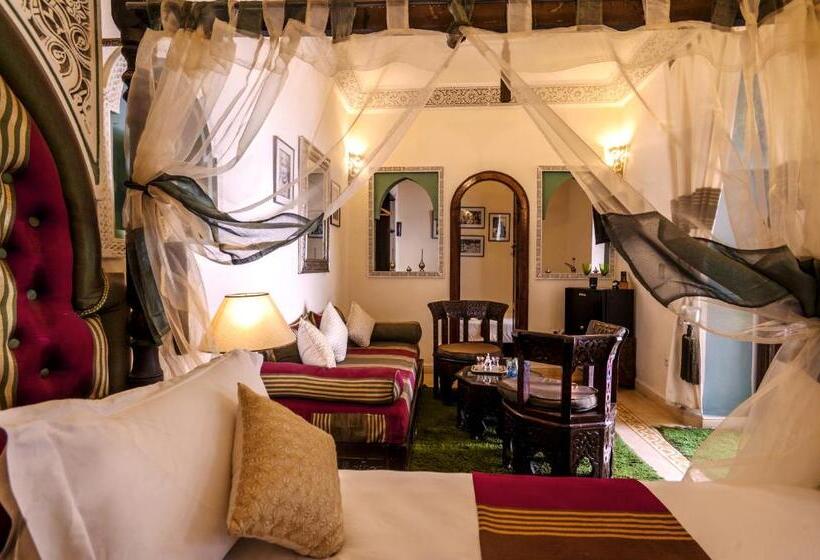 اتاق استاندارد سه نفره, Riad Anabel