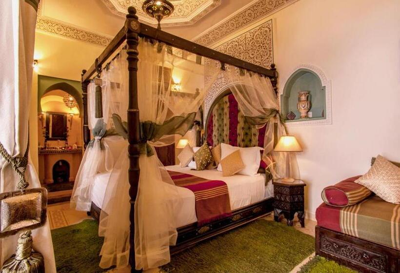 اتاق استاندارد سه نفره, Riad Anabel