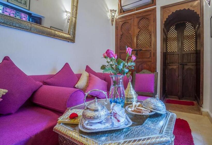 اتاق استاندارد چهار تخته, Riad Anabel