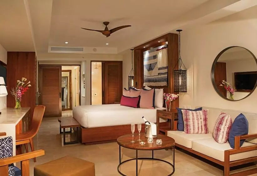 سوییت جونیور کلاب, Secrets Cap Cana Resort & Spa - Adults Only - All Inclusive