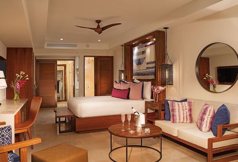 سوئیت جونیور با تخت بزرگ, Secrets Cap Cana Resort & Spa - Adults Only - All Inclusive