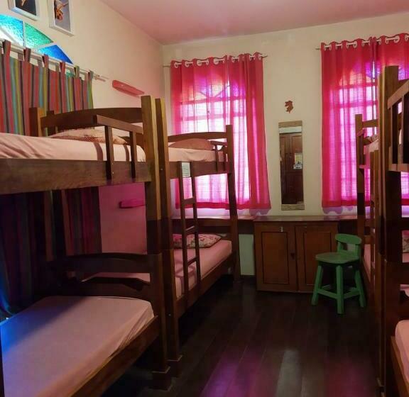 공용 욕실 구비 공동 객실 내의 침대, Chale Mineiro Hostel & Pousada
