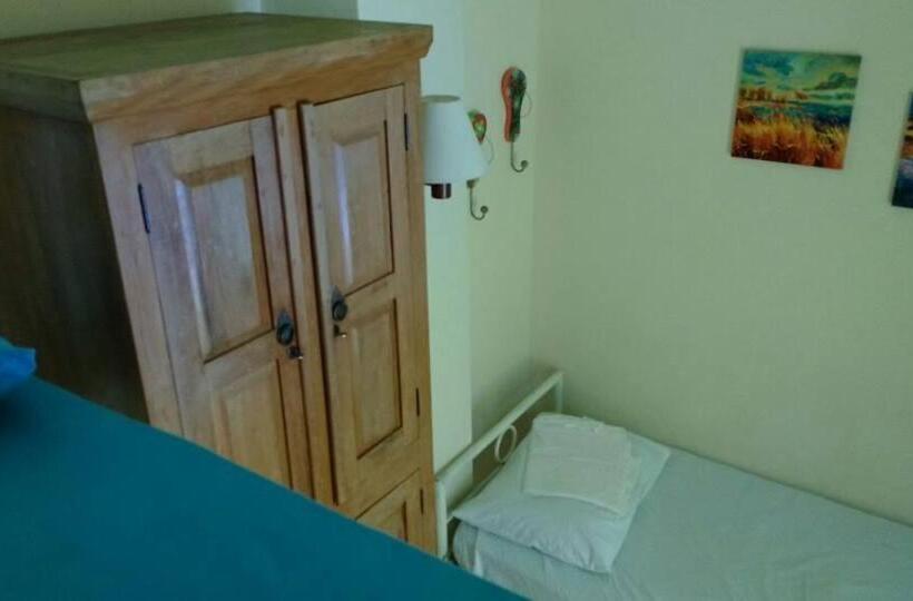 Трехместный Номер Стандарт Совместная Ванная, Chale Mineiro Hostel & Pousada