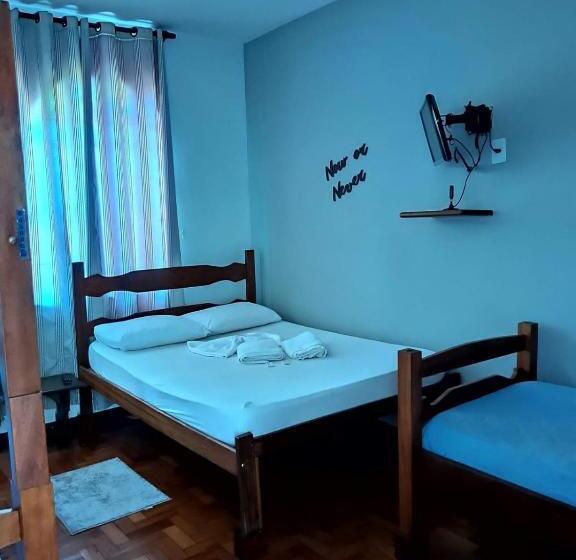 Номер Стандарт Трехместный, Chale Mineiro Hostel & Pousada