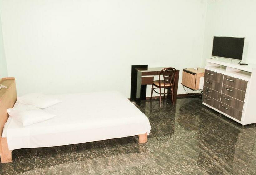 Номер Стандарт Индивидуальный, Cumbipar King