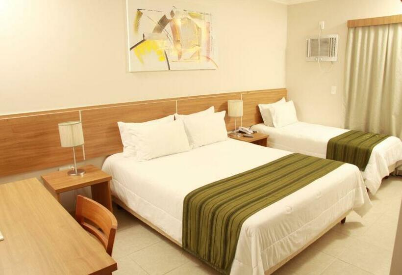 غرفة قياسية مزوَّدة بجاكوزي, Dom Leopoldo