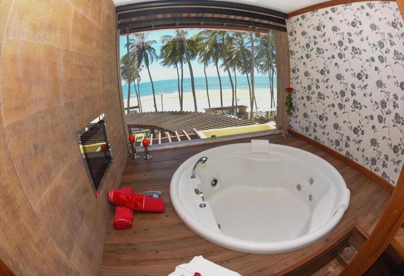 חדר דלוקס, Genus Beach