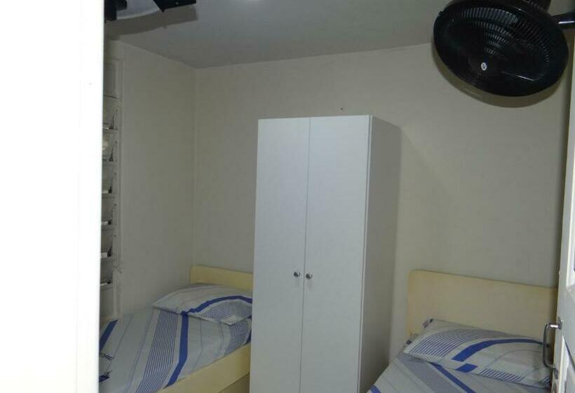 اتاق استاندارد با سرویس بهداشتی مشترک, Hospedagem Municipal