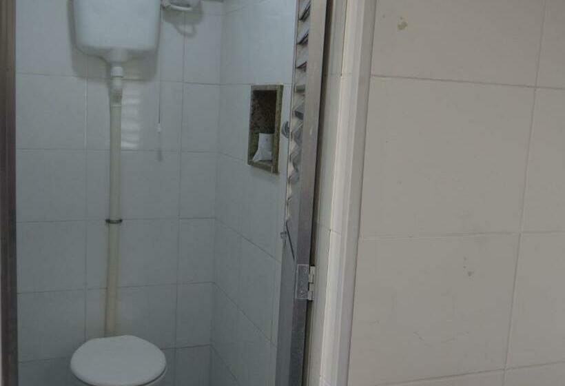 اتاق استاندارد یک تخته با سرویس بهداشتی مشترک, Hospedagem Municipal