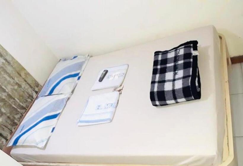 اتاق استاندارد با سرویس بهداشتی مشترک, Hospedagem Municipal