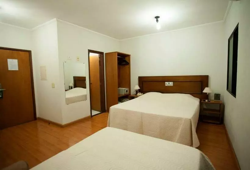 Deluxe Kolmen Hengen Huone, Indaiá Hotel Residence